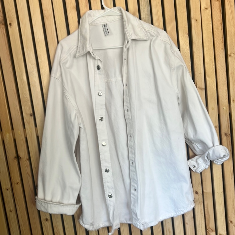 Oversized white Zara shacket